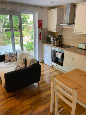 Plympton Annex - Apartment